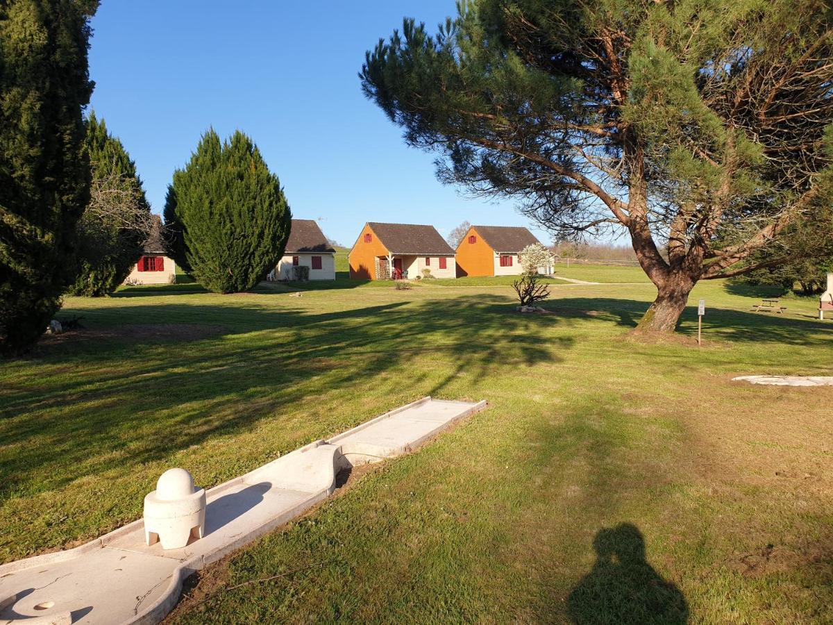 Villa Domaine De Vaulatour. Payzac  Esterno foto