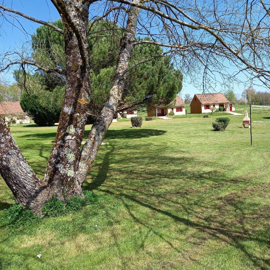 Villa Domaine De Vaulatour. Payzac  Esterno foto